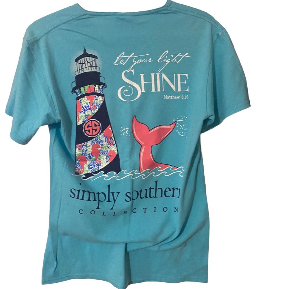 Simply southern T-shirt size small